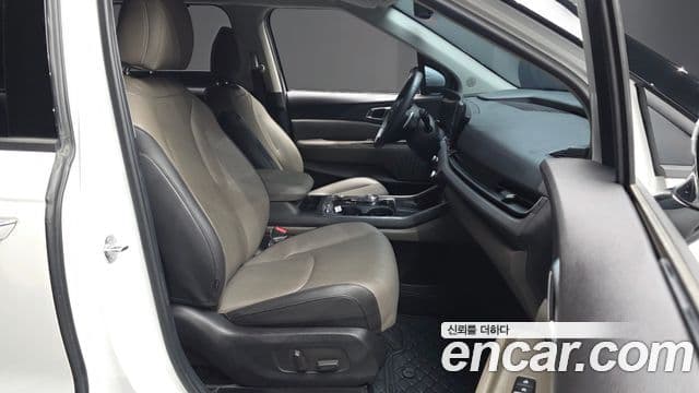 Kia Carnival 2024 — ფოტო 20/34