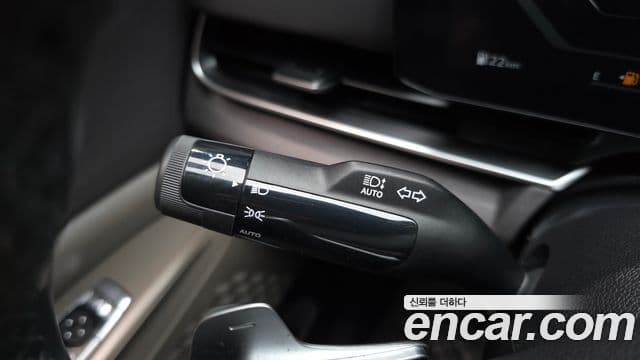 Kia Carnival 2024 — ფოტო 29/34