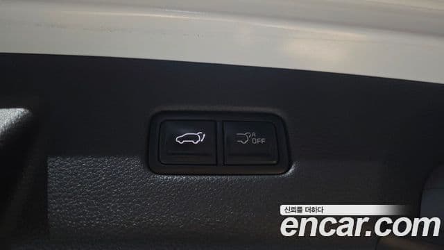 Kia Carnival 2024 — ფოტო 19/34