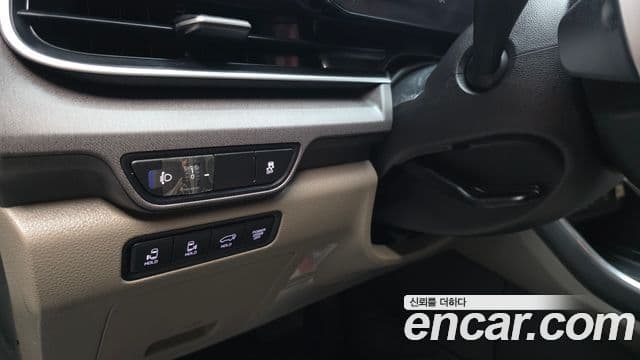 Kia Carnival 2024 — ფოტო 21/34
