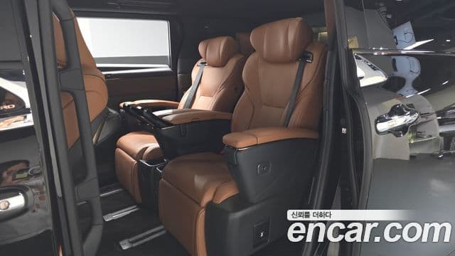Toyota Alphard 2025 — Photo 4/44