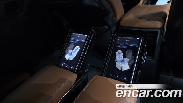 Toyota Alphard 2025 — Photo 15/44