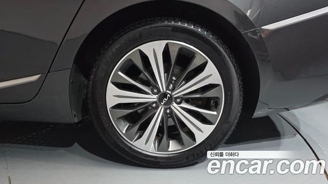 Kia K8 2021 — Photo 23/40