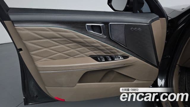 Kia K8 2021 — Photo 11/40