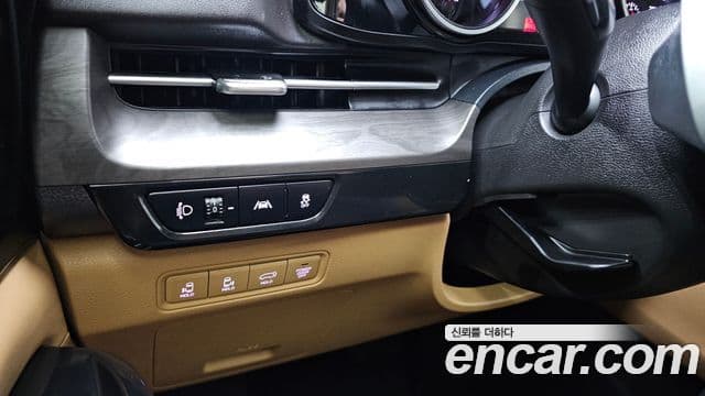 Kia Carnival 2022 — Фото 19/20