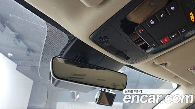 Kia Carnival 2022 — Фото 20/20