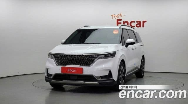 Kia Carnival 2023 — Фото 3/20