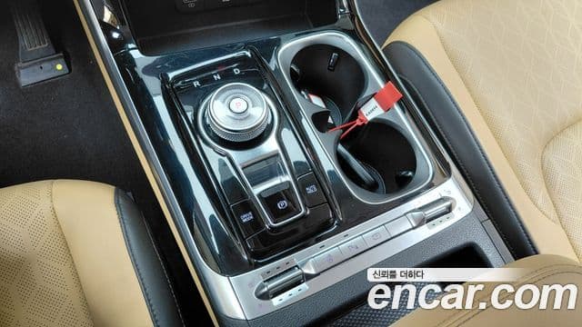 Kia Carnival 2023 — Фото 9/20