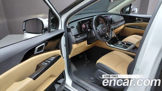 Kia Carnival 2023 — Фото 10/20