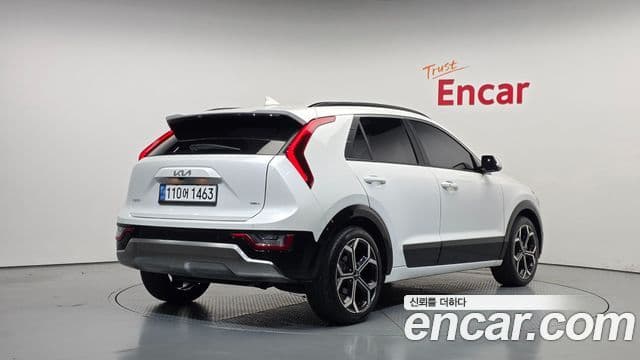 Kia Niro 2022 — Фото 2/20