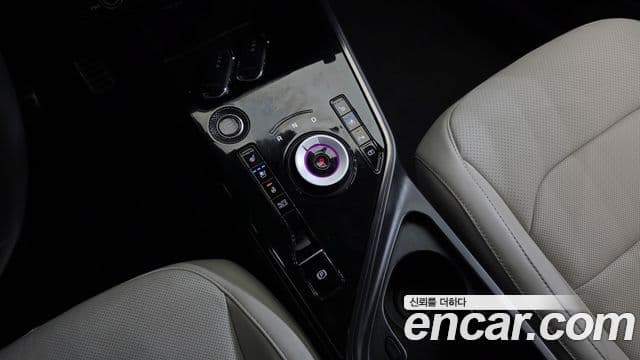Kia Niro 2022 — Фото 9/20