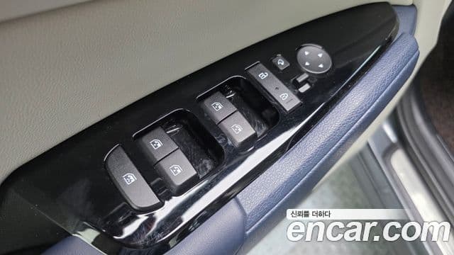 Kia Sportage 2024 — Фото 13/20
