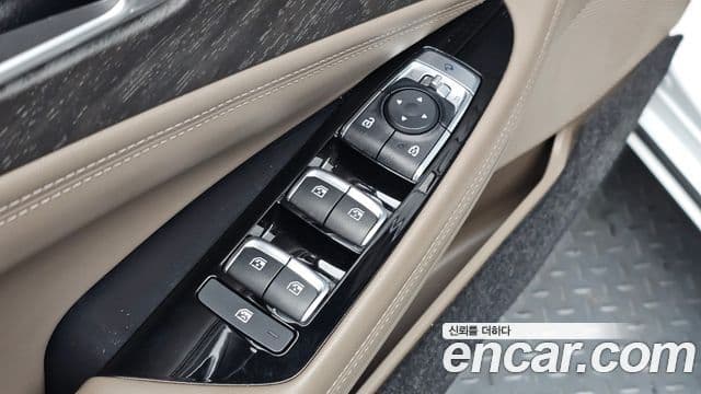 Kia K8 2022 — ფოტო 28/37