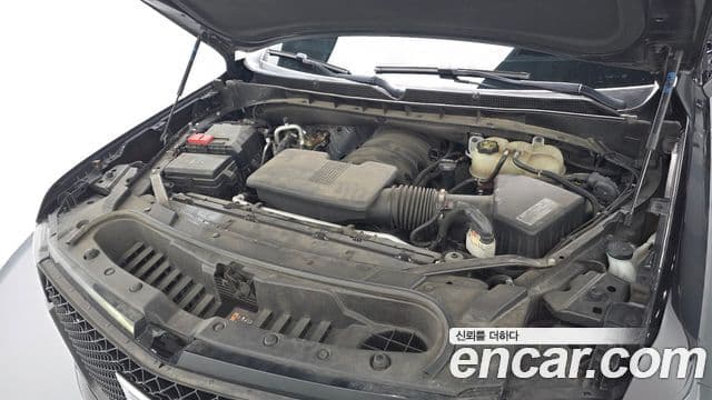 Cadillac Escalade 2021 — Photo 2/20