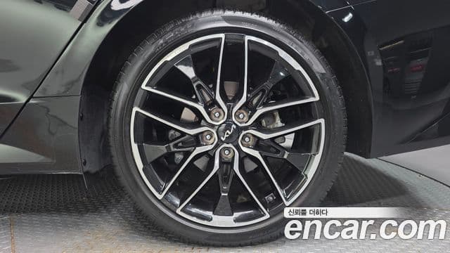 Kia K5 2023 — Photo 5/20
