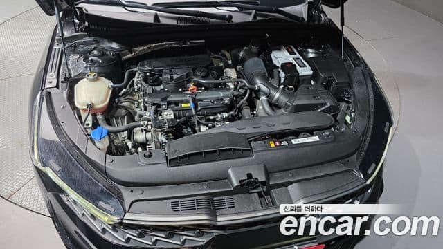 Kia K5 2023 — Photo 8/20