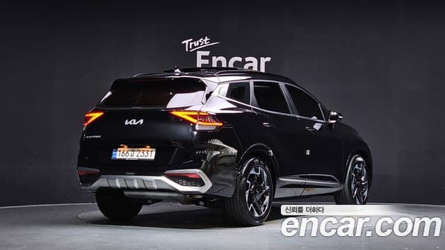 Kia Sportage 2023 — Фото 2/20
