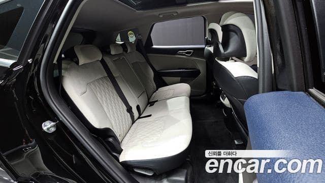 Kia Sportage 2023 — Фото 11/20