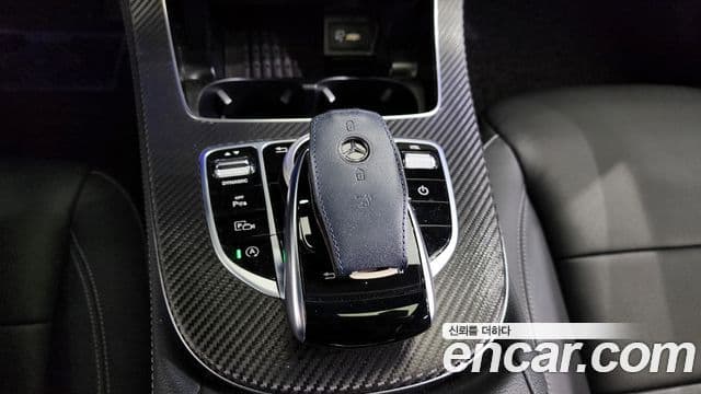 Mercedes-Benz E-Class 2020 — Photo 18/20