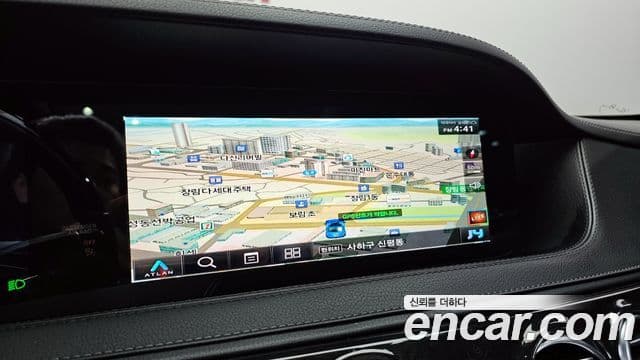 Mercedes-Benz S-Class 2019 — Photo 10/20