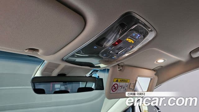 Genesis Electrified G80 2022 — ფოტო 18/20