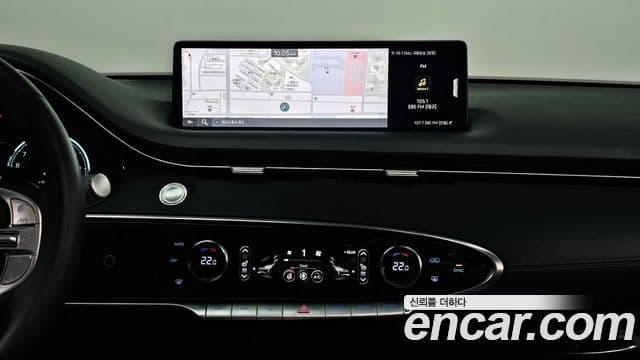 Genesis GV70 2021 — ფოტო 2/20