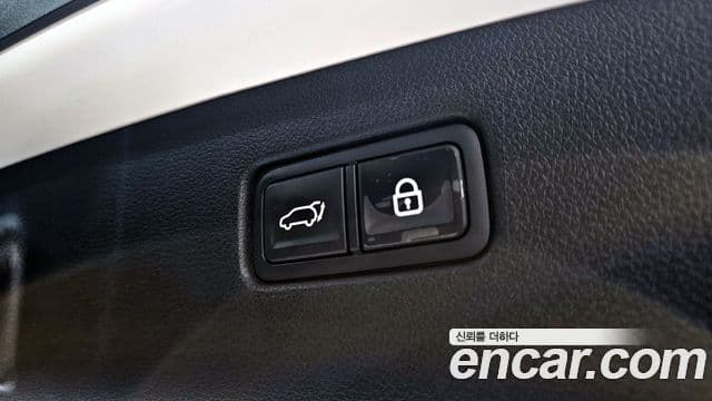 Genesis GV70 2021 — ფოტო 13/20