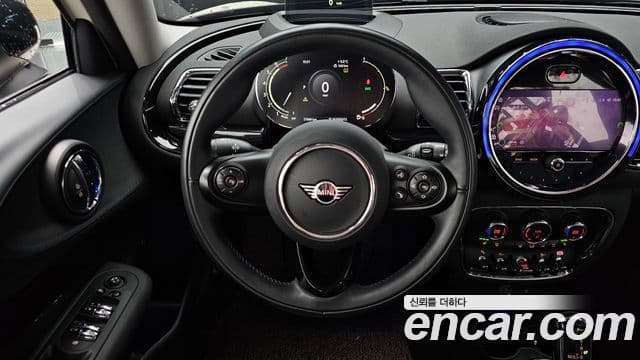 Mini Cooper Clubman 2021 — ფოტო 13/20