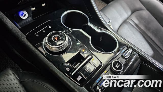 Kia K5 2020 — Photo 9/20
