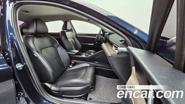 Kia K5 2020 — Photo 11/20