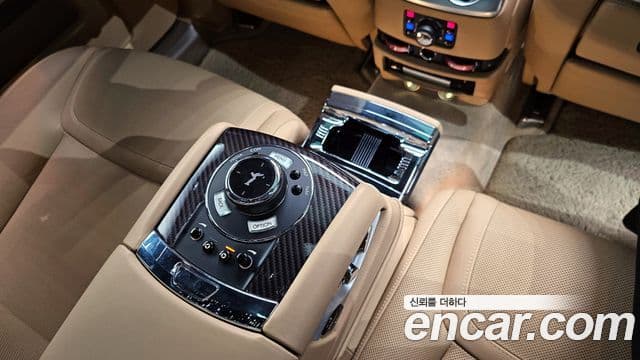 Rolls-Royce Ghost 2019 — Şəkil 9/20