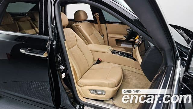 Rolls-Royce Ghost 2019 — Şəkil 10/20