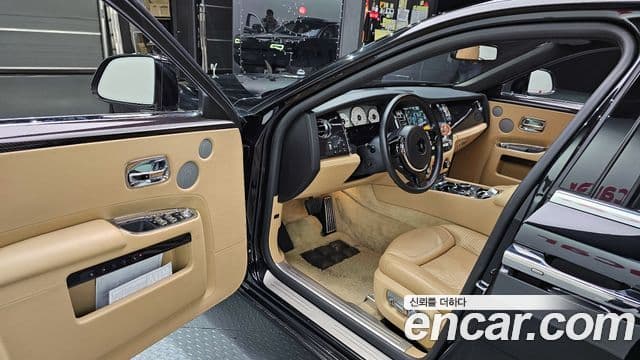 Rolls-Royce Ghost 2019 — Şəkil 11/20