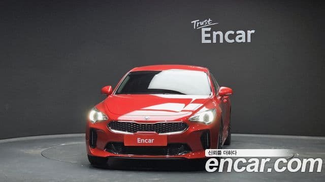 Kia Stinger 2019 — Photo 10/20