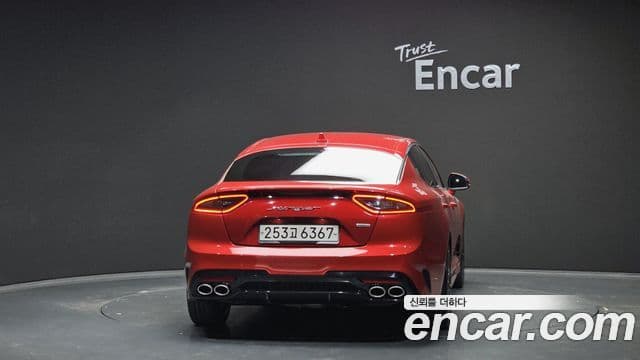 Kia Stinger 2019 — Photo 12/20