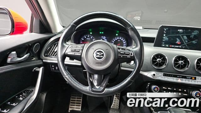 Kia Stinger 2019 — Photo 2/20