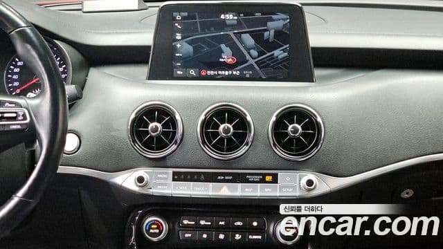 Kia Stinger 2019 — Photo 8/20