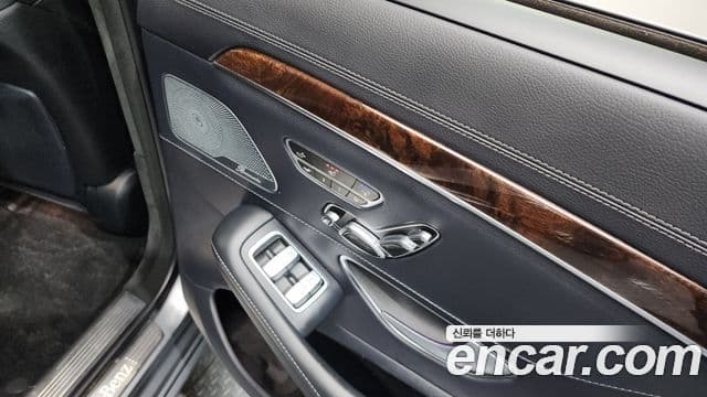Mercedes-Benz S-Class 2018 — ფოტო 18/20
