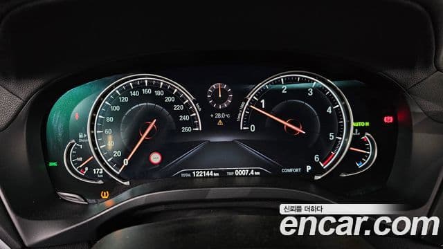 BMW X4 2019 — Şəkil 8/20