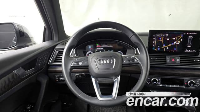 Audi Q5 2023 — Şəkil 13/20
