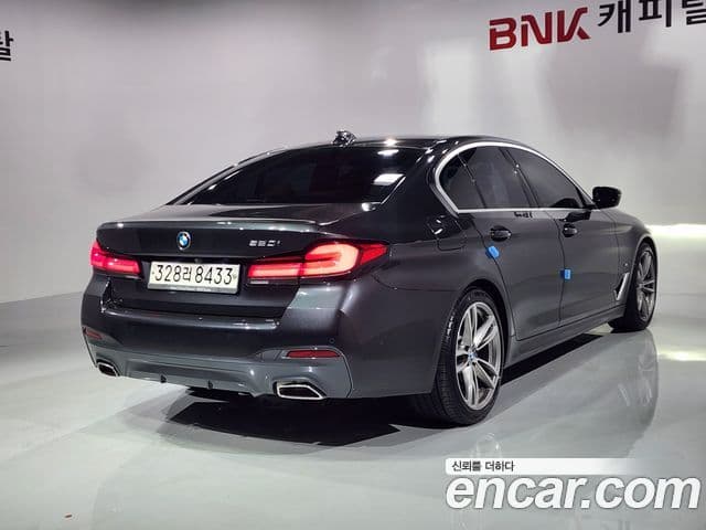 BMW 5 Series 2020 — фото 3 из 20
