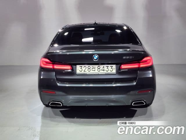 BMW 5 Series 2020 — фото 4 из 20