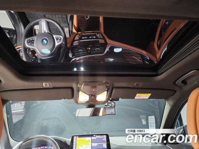 BMW 5 Series 2020 — фото 13 из 20