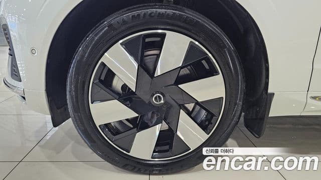 Volvo XC60 2024 — Şəkil 4/20