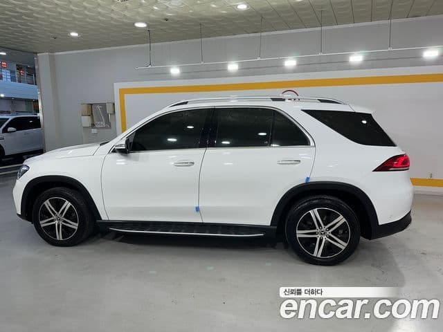 Mercedes-Benz GLE-Class 2019 — Şəkil 7/20