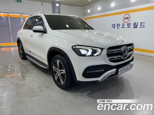 Mercedes-Benz GLE-Class 2019 — Şəkil 12/20