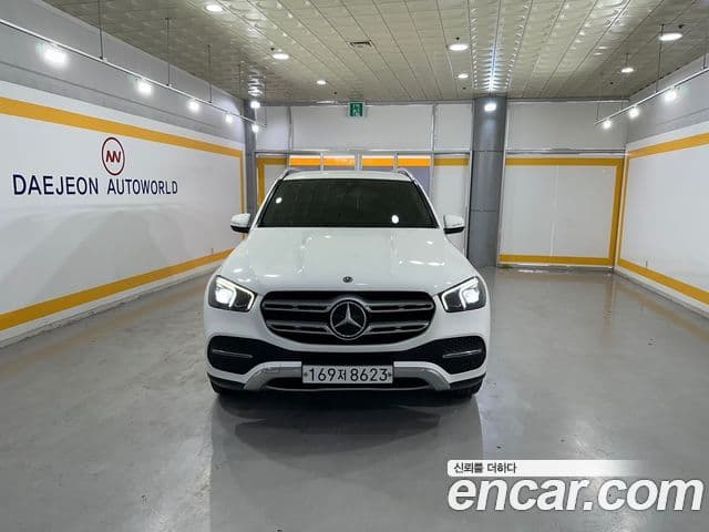 Mercedes-Benz GLE-Class 2019 — Şəkil 13/20