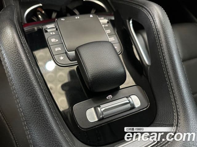 Mercedes-Benz GLE-Class 2019 — Şəkil 19/20