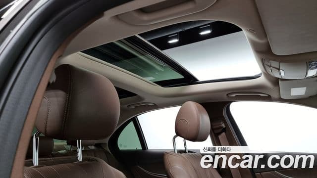 Mercedes-Benz E-Class 2019 — Şəkil 16/20