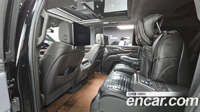 Cadillac Escalade 2021 — ფოტო 11/20